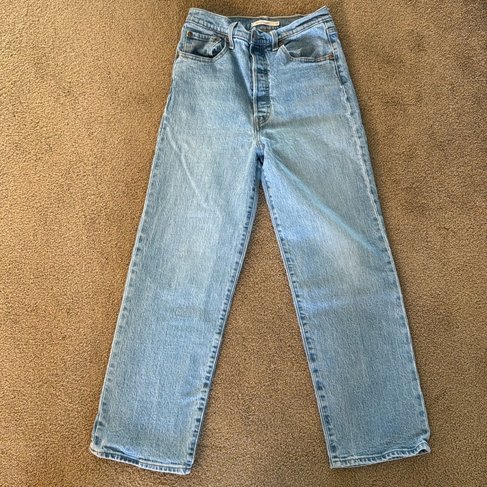 Women’s Levi’s Jeans